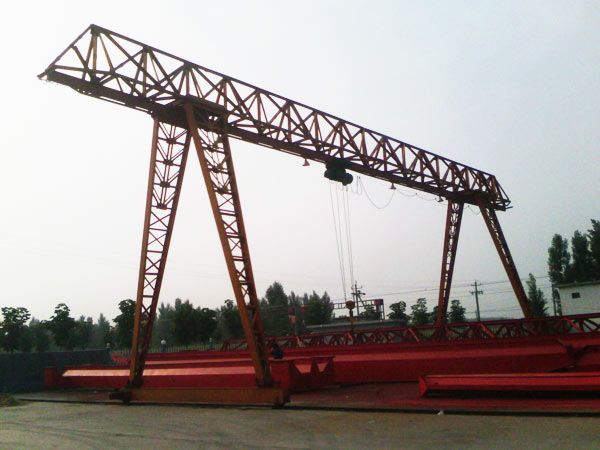 MHh型電動(dòng)葫蘆門(mén)式起重機(jī)（花架型）